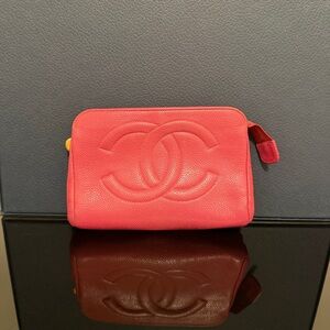 CHANEL Pink Caviar Leather Vintage Cosmetic Pouch Authentic